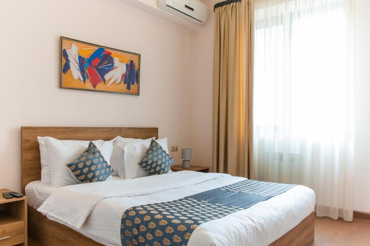 D&H Group Yerevan Exterior foto