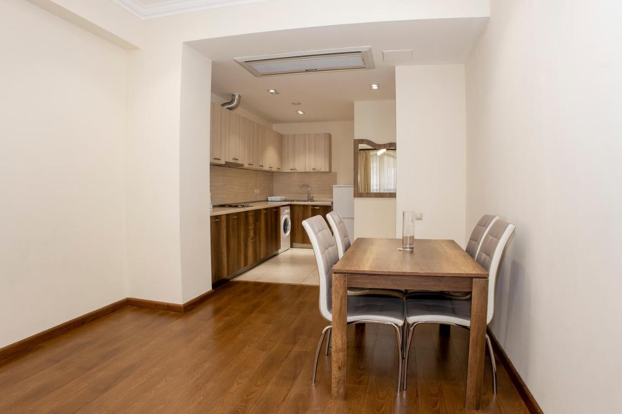 D&H Group Yerevan Exterior foto